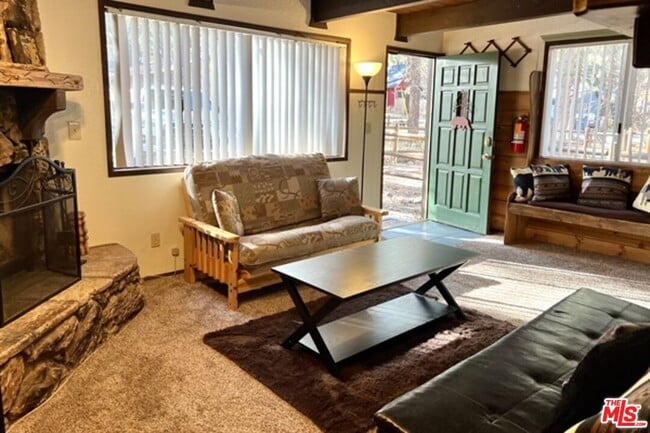 Building Photo - 42534 La Placida Ave