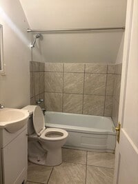 Building Photo - Reno9815