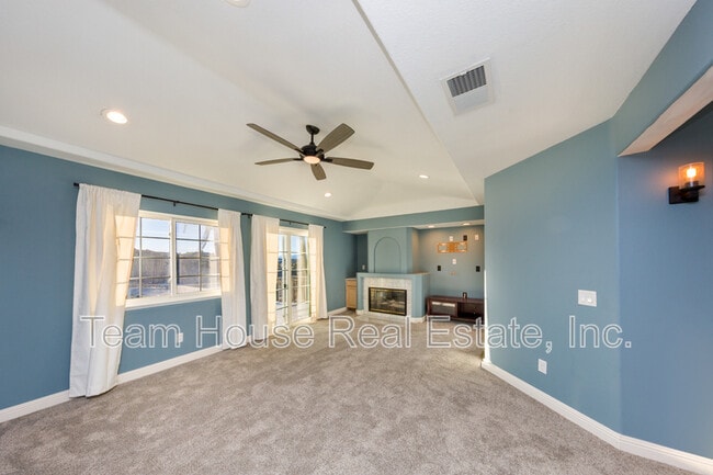 Building Photo - 22324 Circle J Ranch Rd