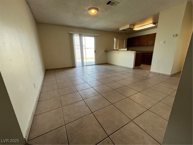 Building Photo - 7408 Alta Dr