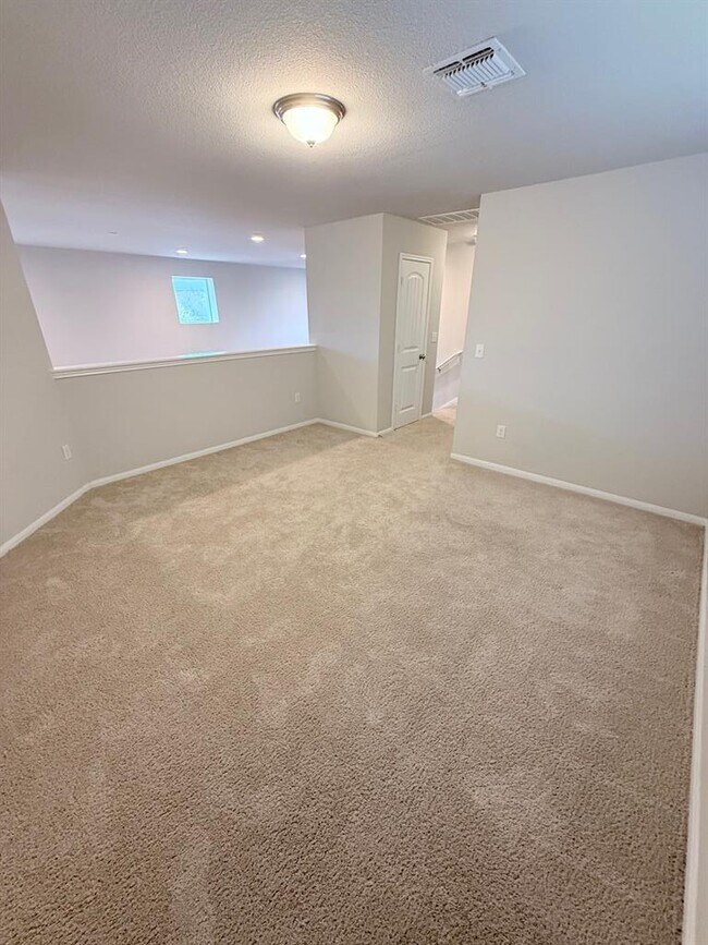 Building Photo - 13813 Geelong Dr