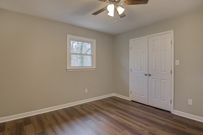 Building Photo - 828 Brickwood Ct