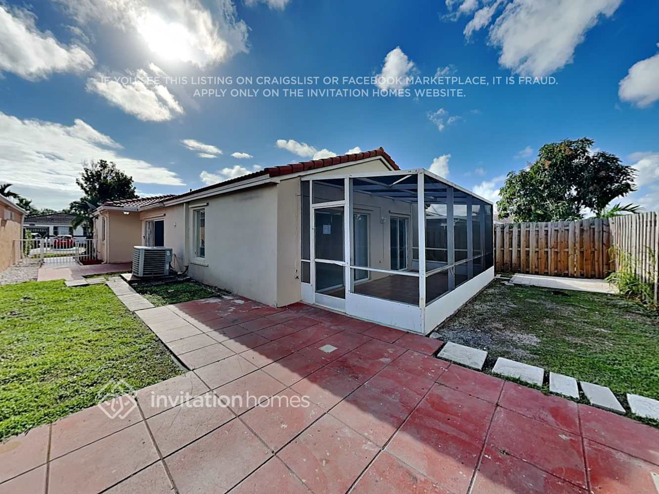 Building Photo - 16940 SW 142nd Pl