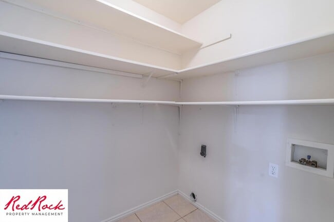 Building Photo - Charming 3 Bed, 2 Bath Home in the Heart of St. George!