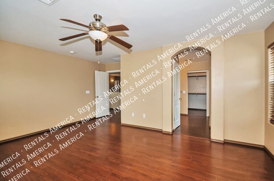Building Photo - 60903 Silky Mane Dr