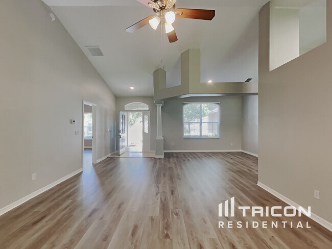 Building Photo - 418 Regatta Drive Groveland FL