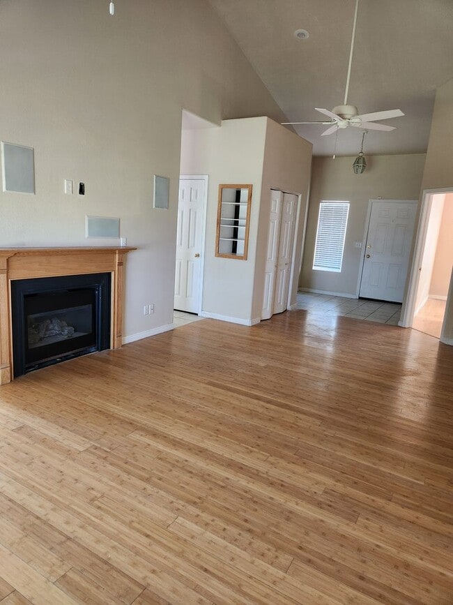 Building Photo - Cozy 3 Bedroom Cedar City Home