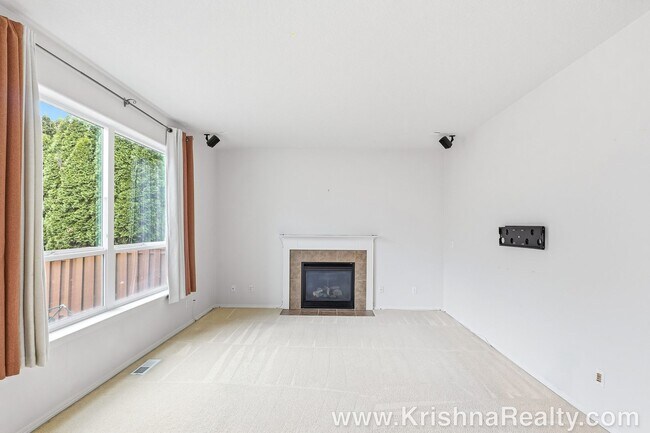 Building Photo - Beautiful 4 BD | 2.5 BA | Single-Family Home in Orenco Gardens | Charming Home in a Quiet Hillsbo...