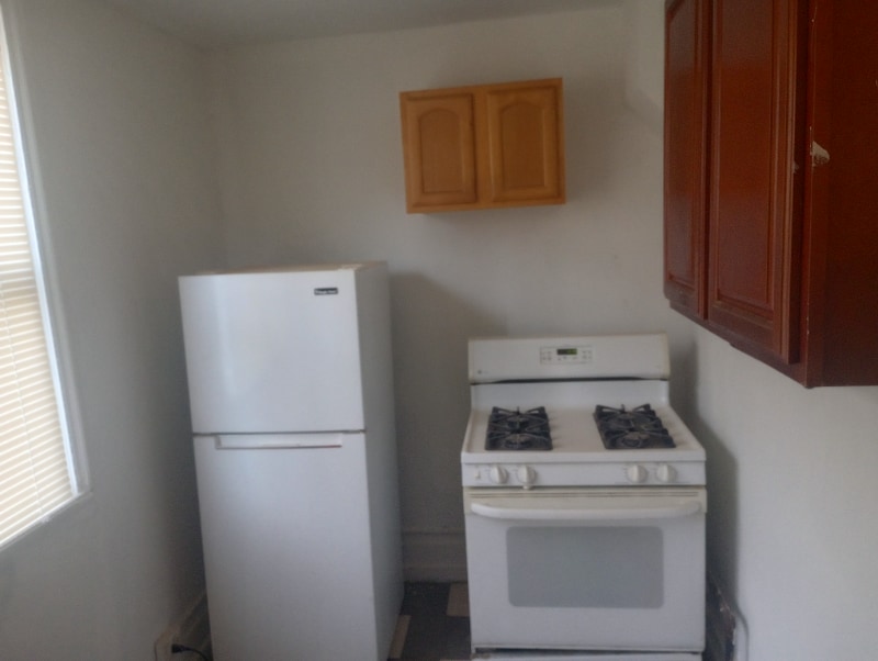 Building Photo - 16xx W Juniata St