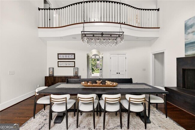 Building Photo - 3669 Cochise Dr SE