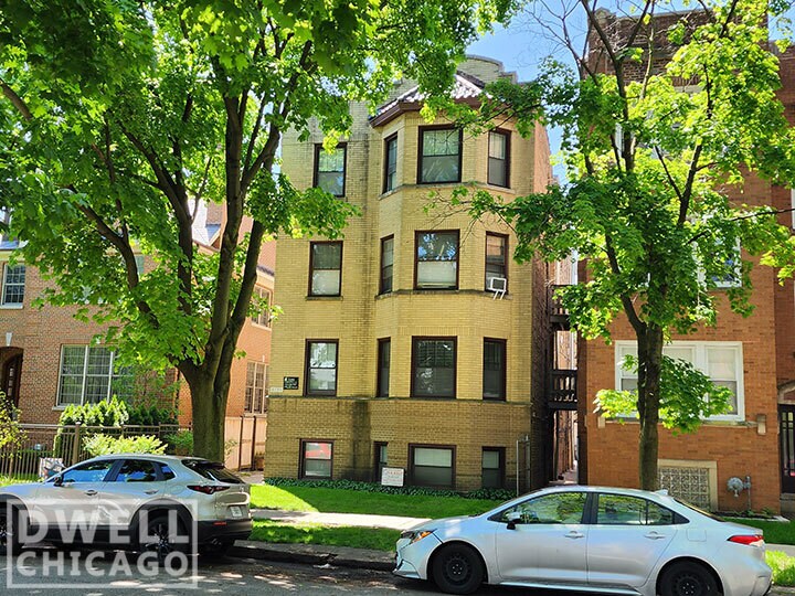 Building Photo - 2125 W Giddings St