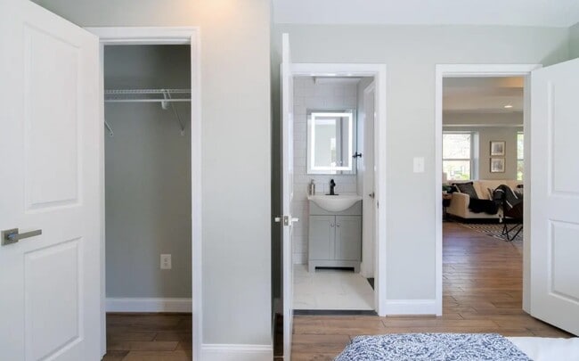 Building Photo - 4410 16th St NE