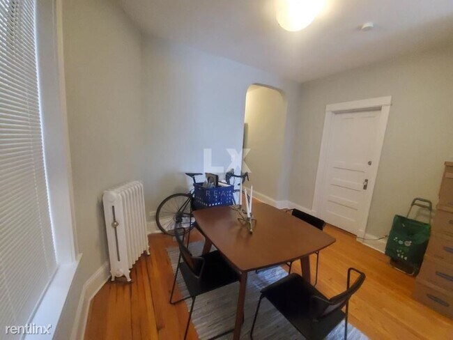 Building Photo - 2 br, 1 bath Apartment - 1101 W Grace St