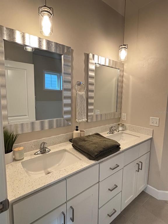 Building Photo - 3242 NW 23rd Rd