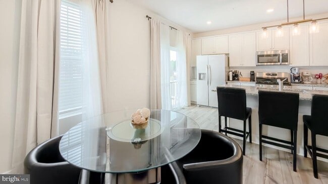 Building Photo - 11042 Corvin Pl