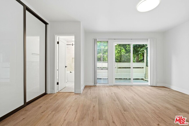 Building Photo - 612 Huntley Dr