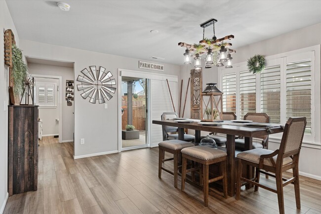 Building Photo - Luxury 4BR Home in North Lacey with A/C, D...