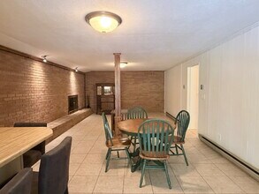 Building Photo - Spacious 1BR / 1BA Basement Apartment Just Minutes From Town