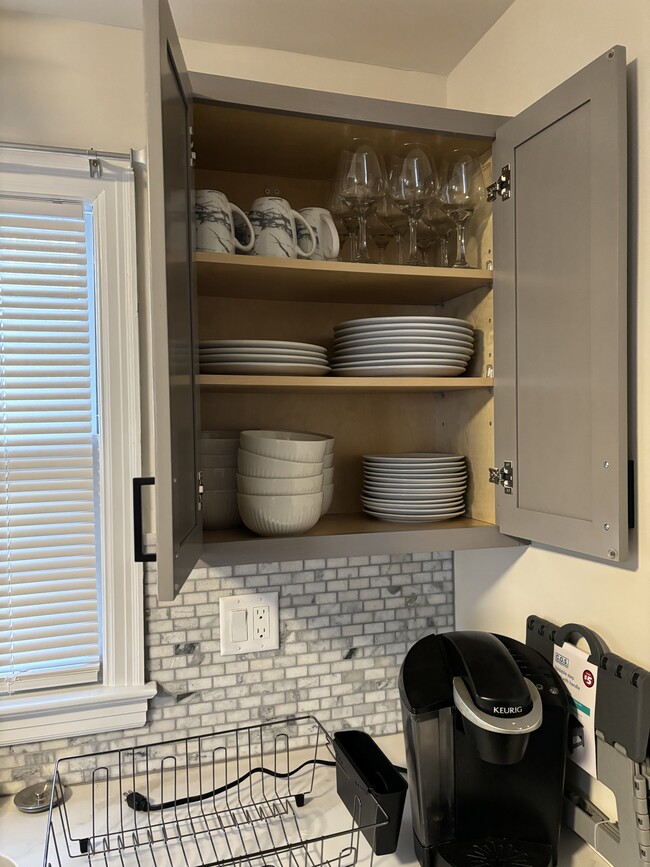 Building Photo - 300 Dyer St