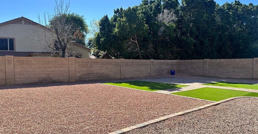 Building Photo - 6757 W Firebird Dr