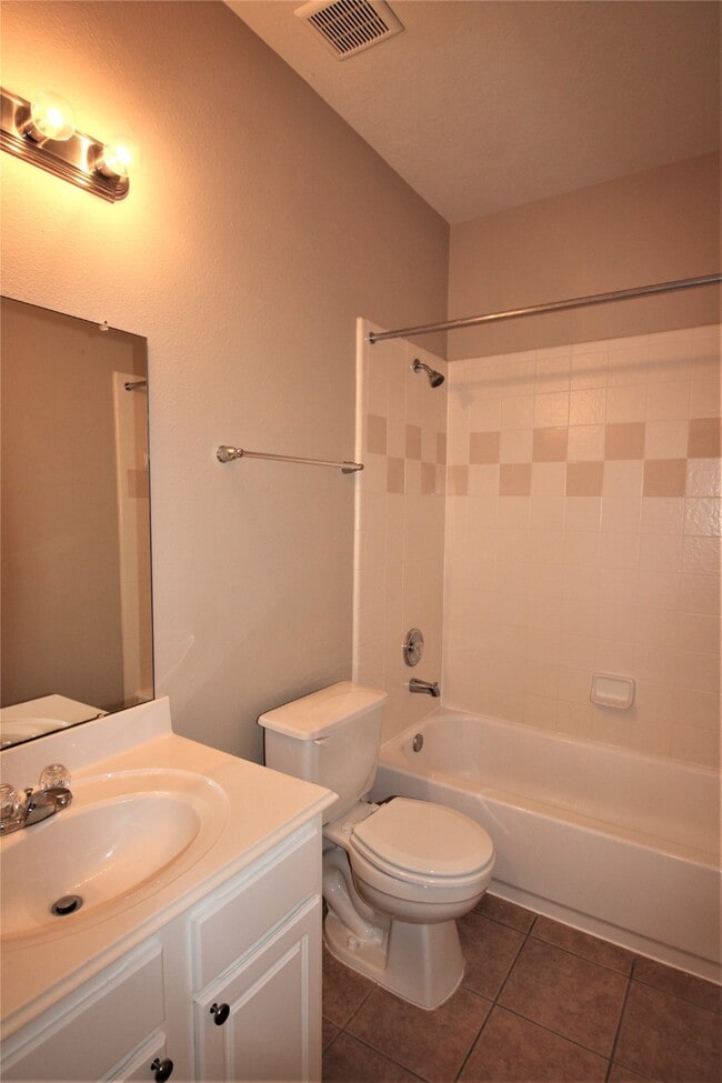 Building Photo - 3604 Kale St