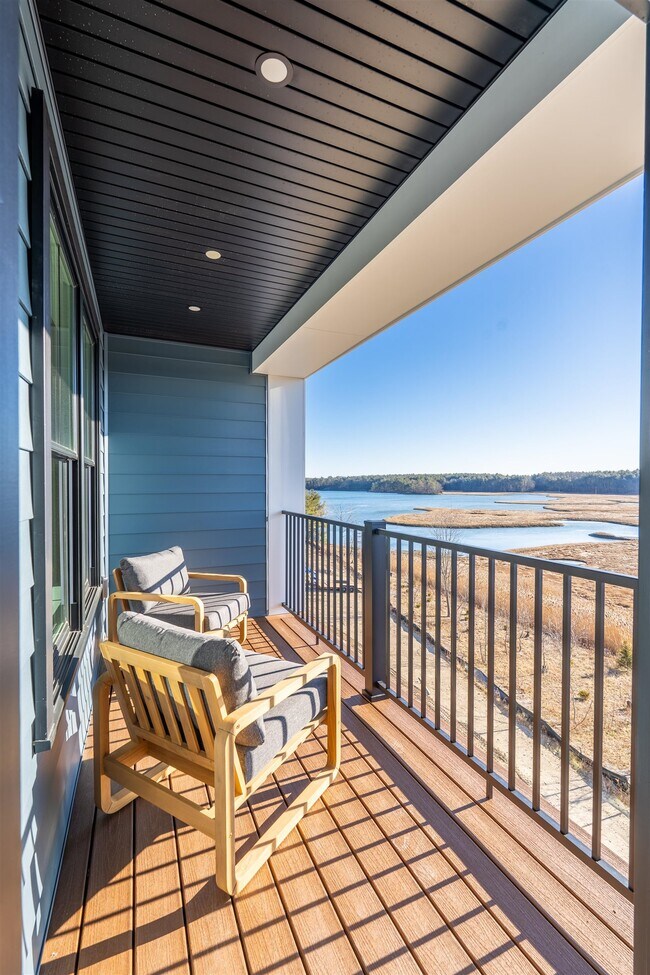 Building Photo - 815 Lafayette Rd