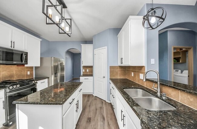 Building Photo - 7946 Atwood Hills Ln