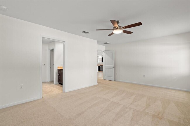 Building Photo - 11104 Mickelson Dr