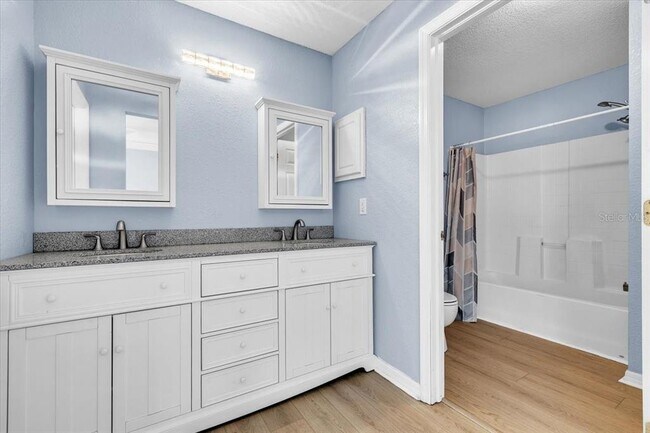 Building Photo - 1708 Blue Lake Cir