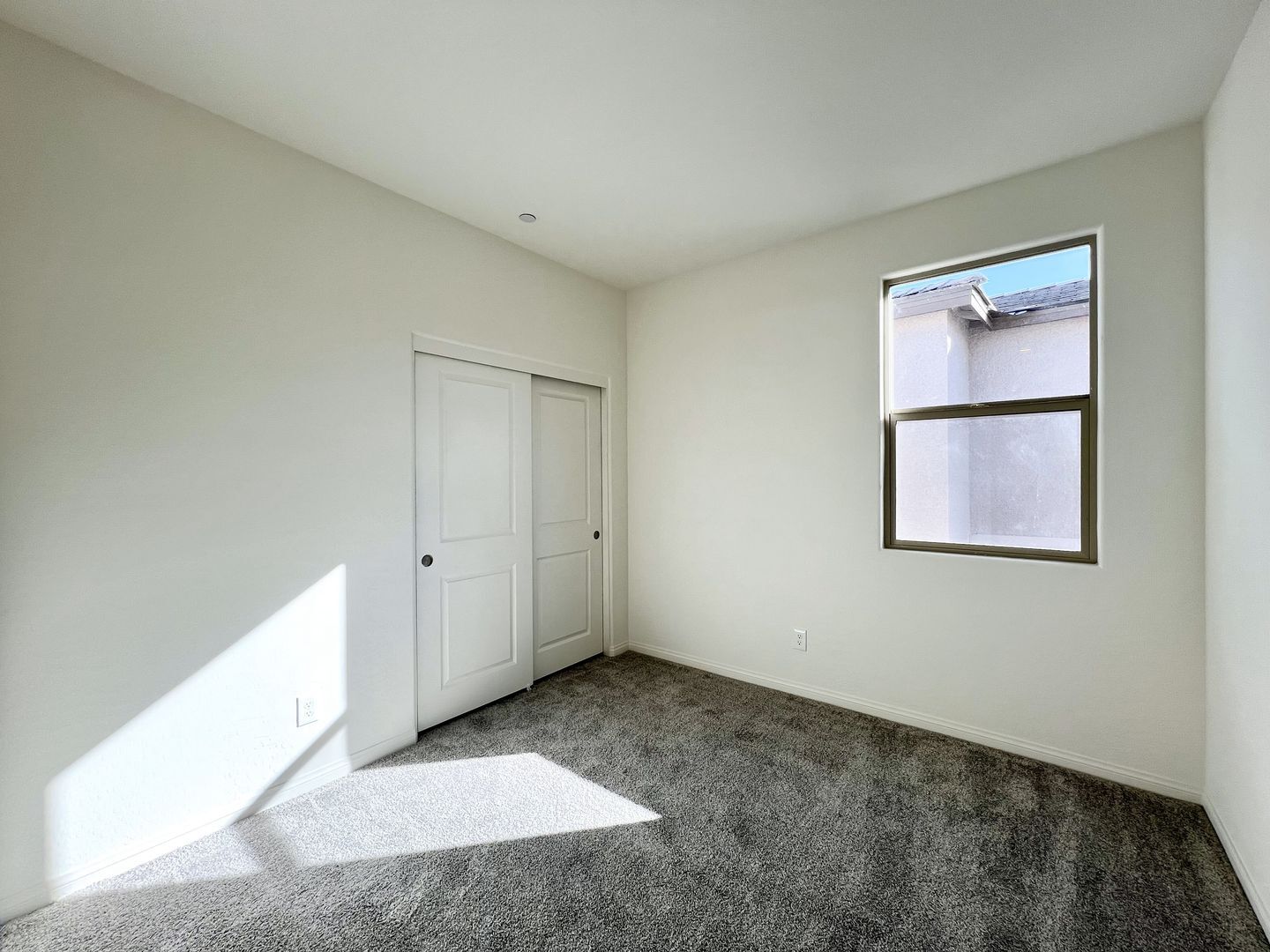 Building Photo - 1606 Rock Kestrel St