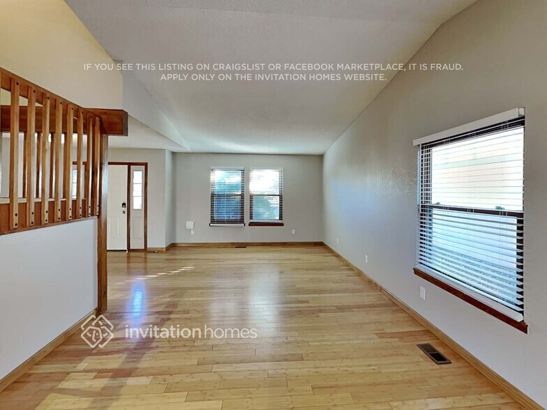 Building Photo - 11333 E Warren Ave