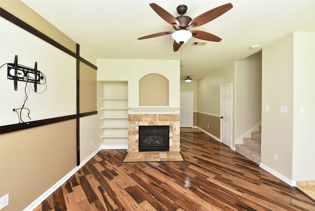 Building Photo - 29631 Turnbury Village Dr