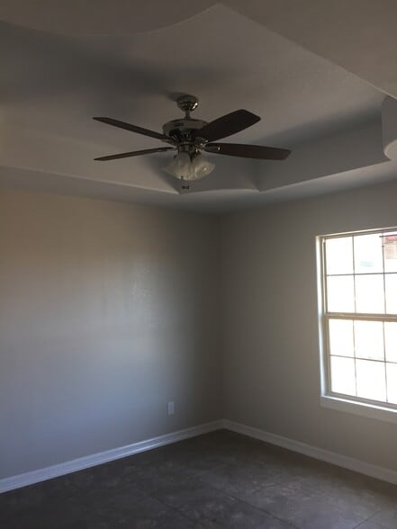 Building Photo - 6256 Panther Dr