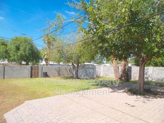 Building Photo - 4204 N 20th St