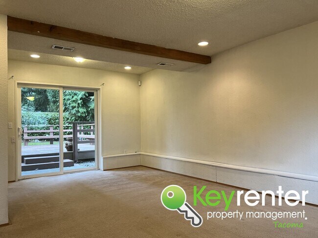 Building Photo - Stunning North End Single-Family Home with...