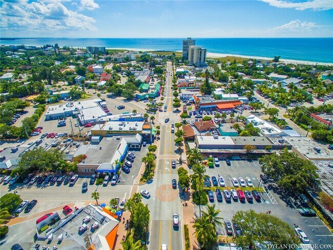 Building Photo - 1155 N Gulfstream Ave