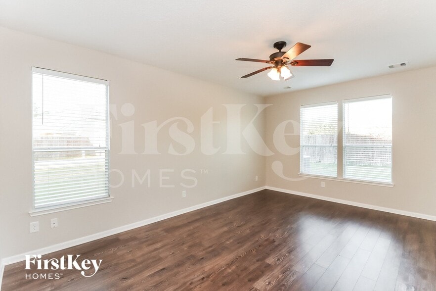 Building Photo - 16302 Stable Manor Ln