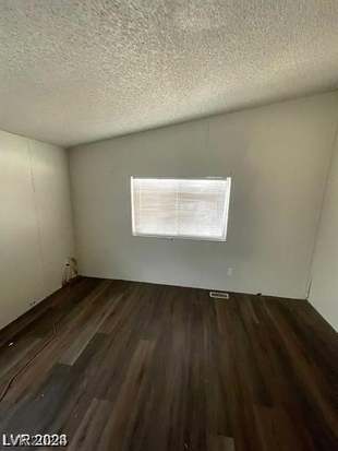 Building Photo - 5255 Sir James Way