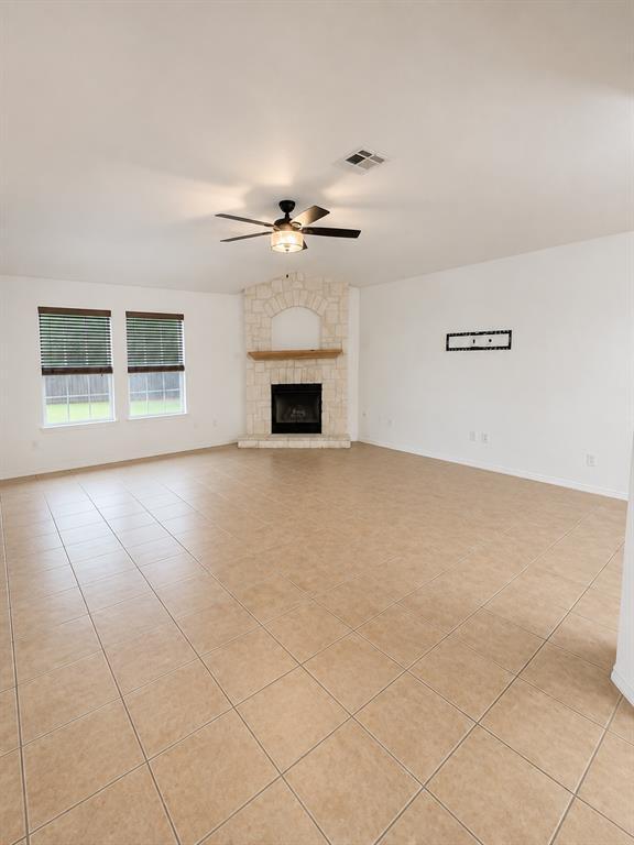 Building Photo - 3844 Laurel Ridge Dr