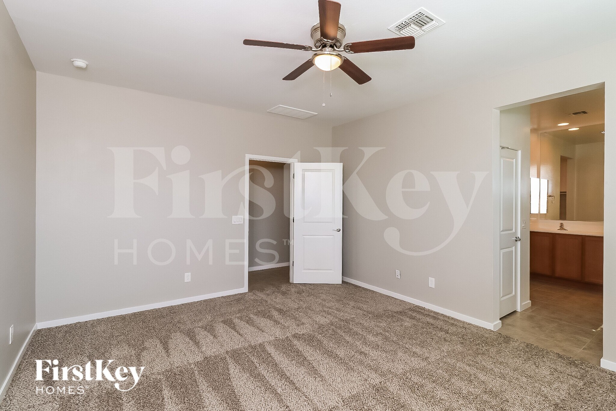 Building Photo - 4052 S 101st Ln