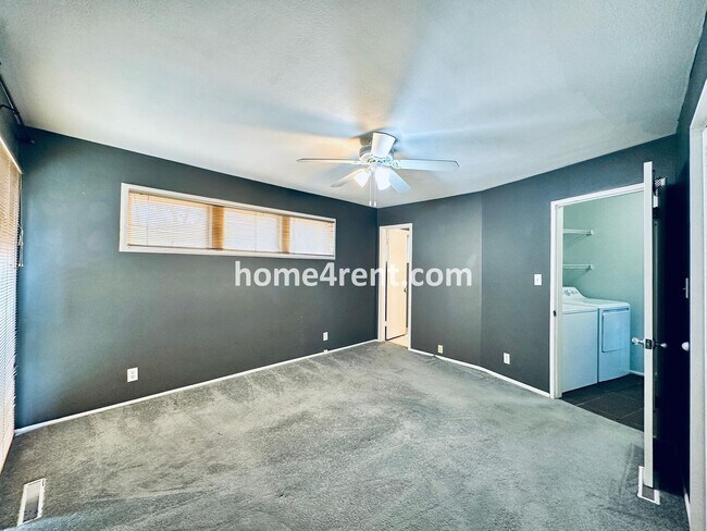 Building Photo - Charming Ranch Style, Prairie Village Home w/ a Fenced Yard, Updated Baths, and All Appliances In...