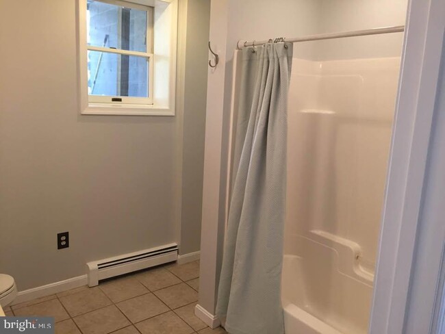 Building Photo - 5800 River Rd