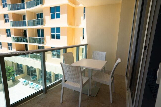 Building Photo - 2501 S Ocean Dr