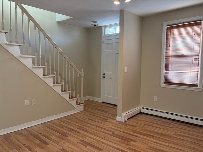 Building Photo - 36 Cork St