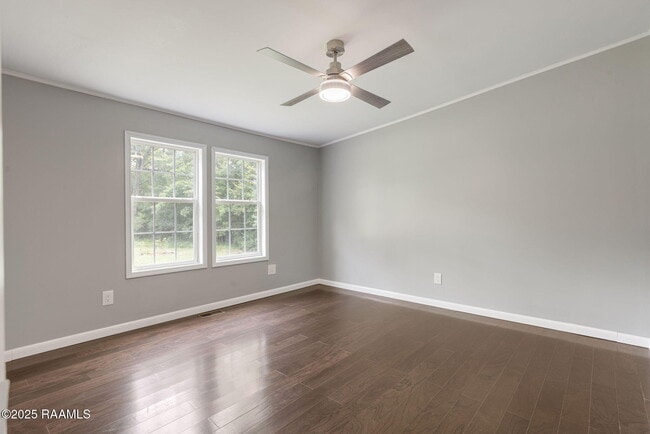 Building Photo - 113 Simon Latour Rd