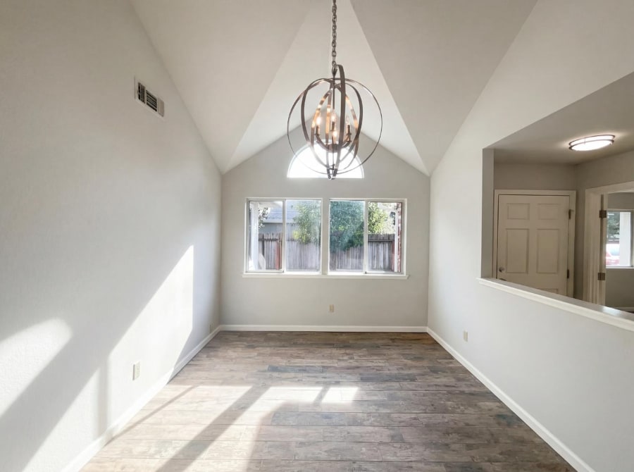 Building Photo - 4744 Ponderay Ln