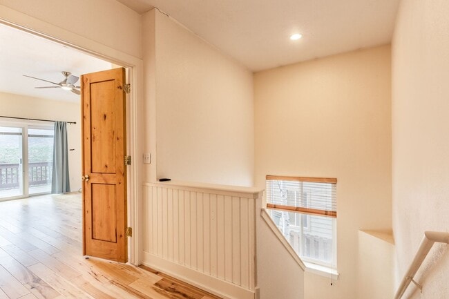 Building Photo - Blackhawk Station Comfortable 3-Bed