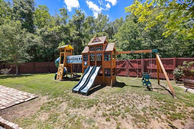 Building Photo - 1939 Chestnut Oak Ln