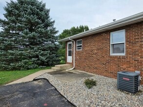 Building Photo - 601 Rizek Dr