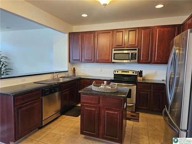 Building Photo - 311 Blue Sage Dr